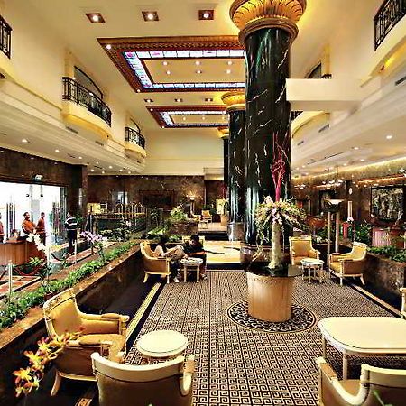 The Apartments At Merdeka Palace Hotel Kuching Esterno foto